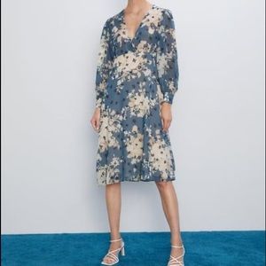 Zara V-Neck Floral Midi Dress - M